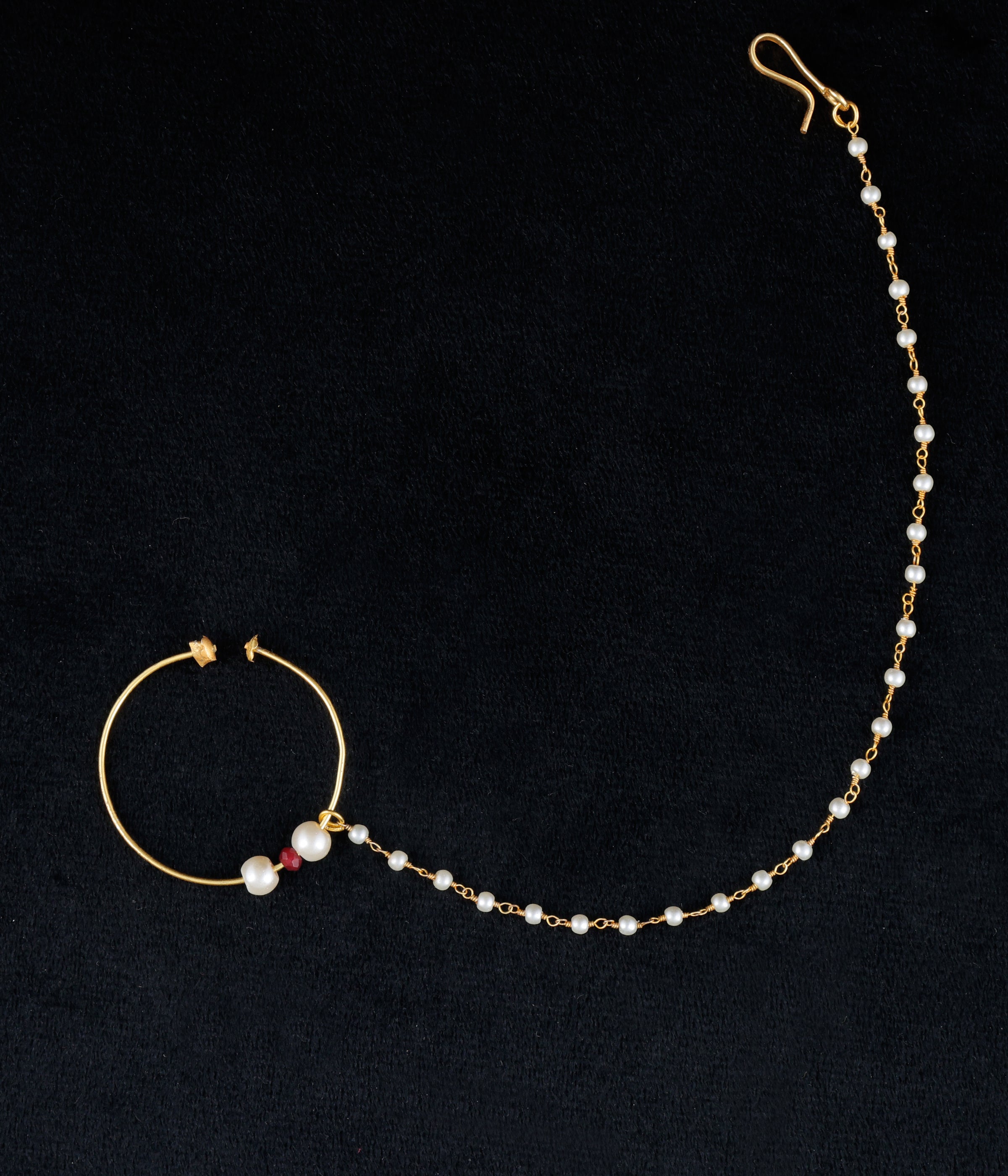 Gold finish Kundan Nath/ Nosering