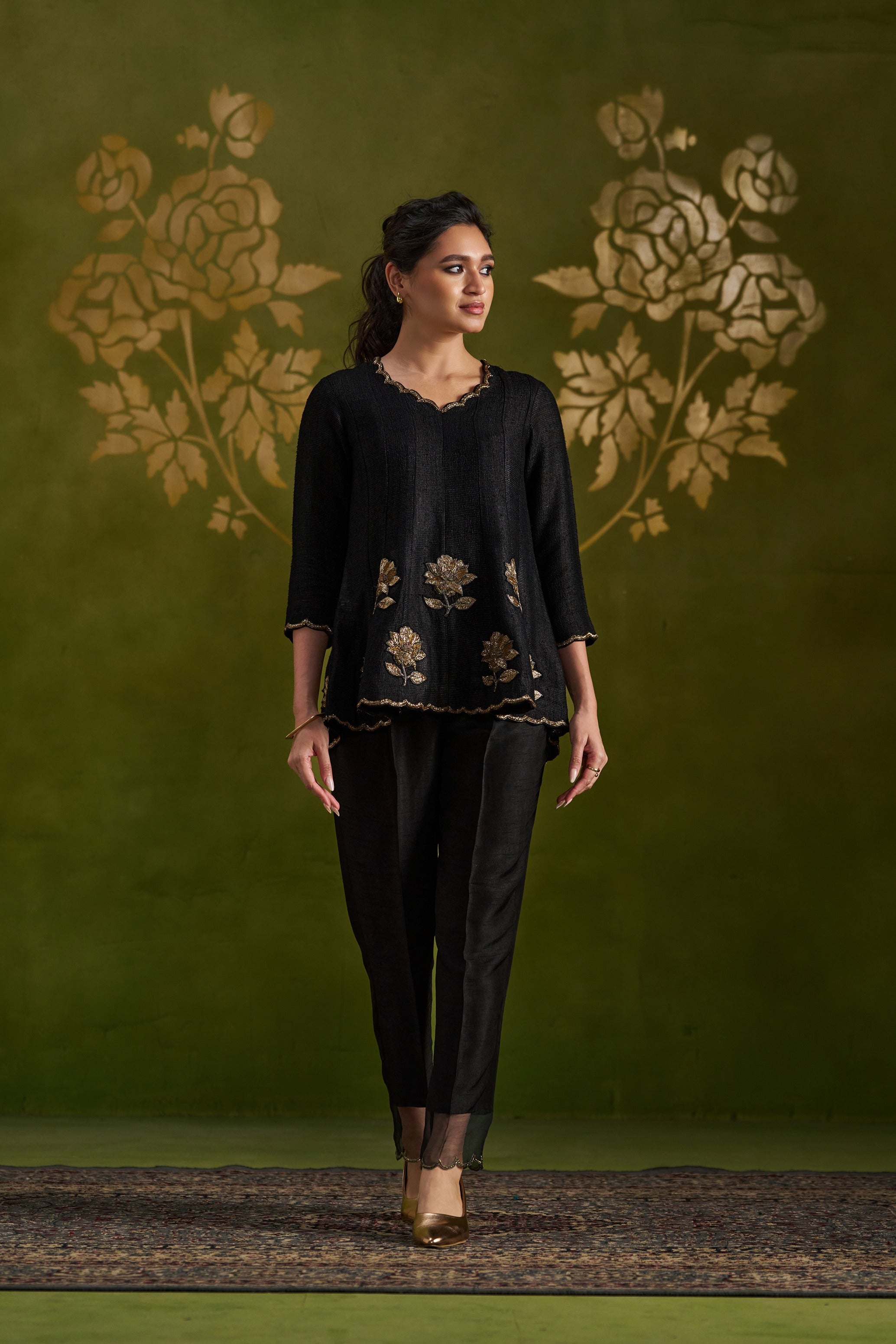 Rohisha Short Kurta Set