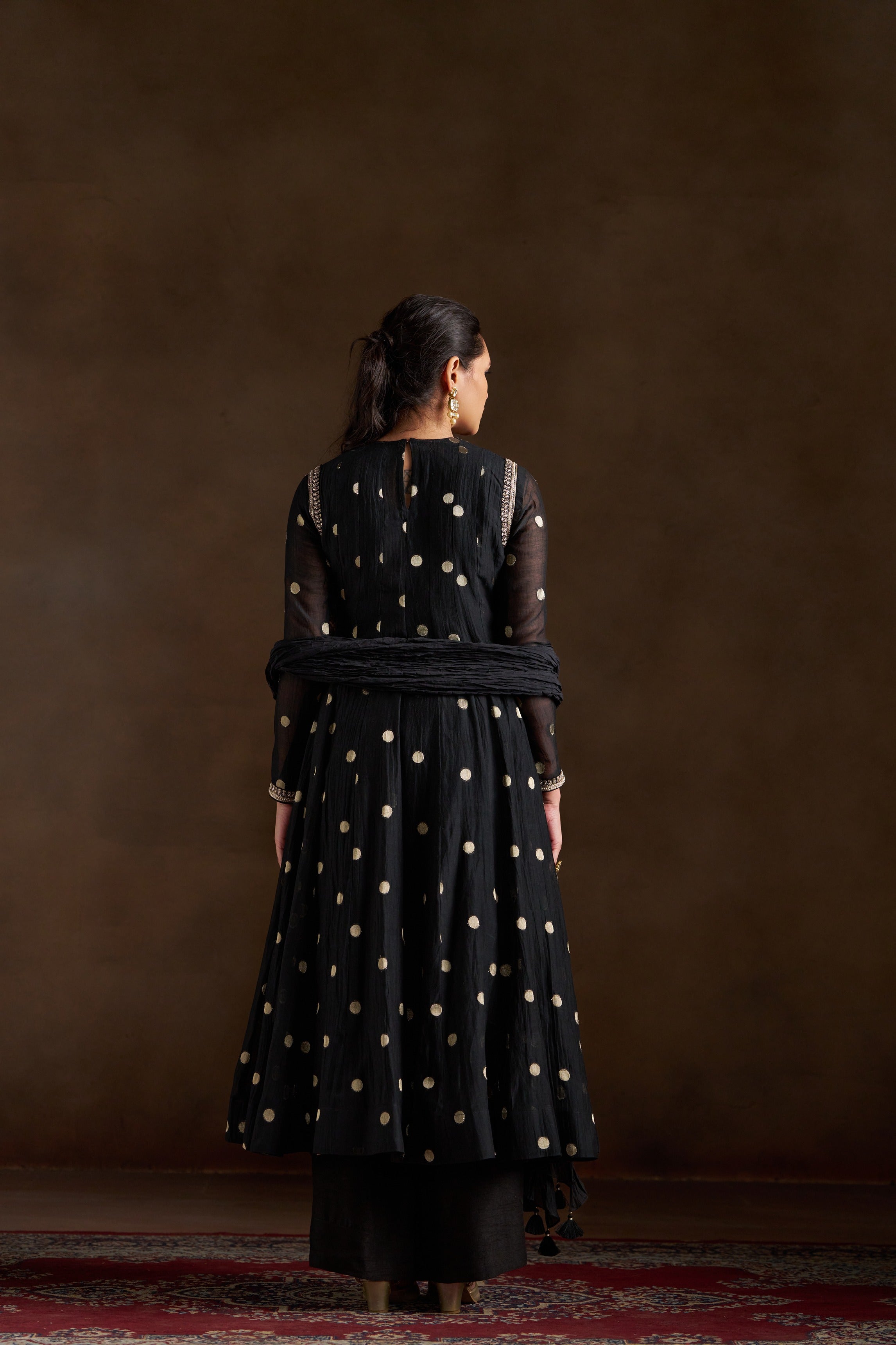 Oishi Anarkali Set