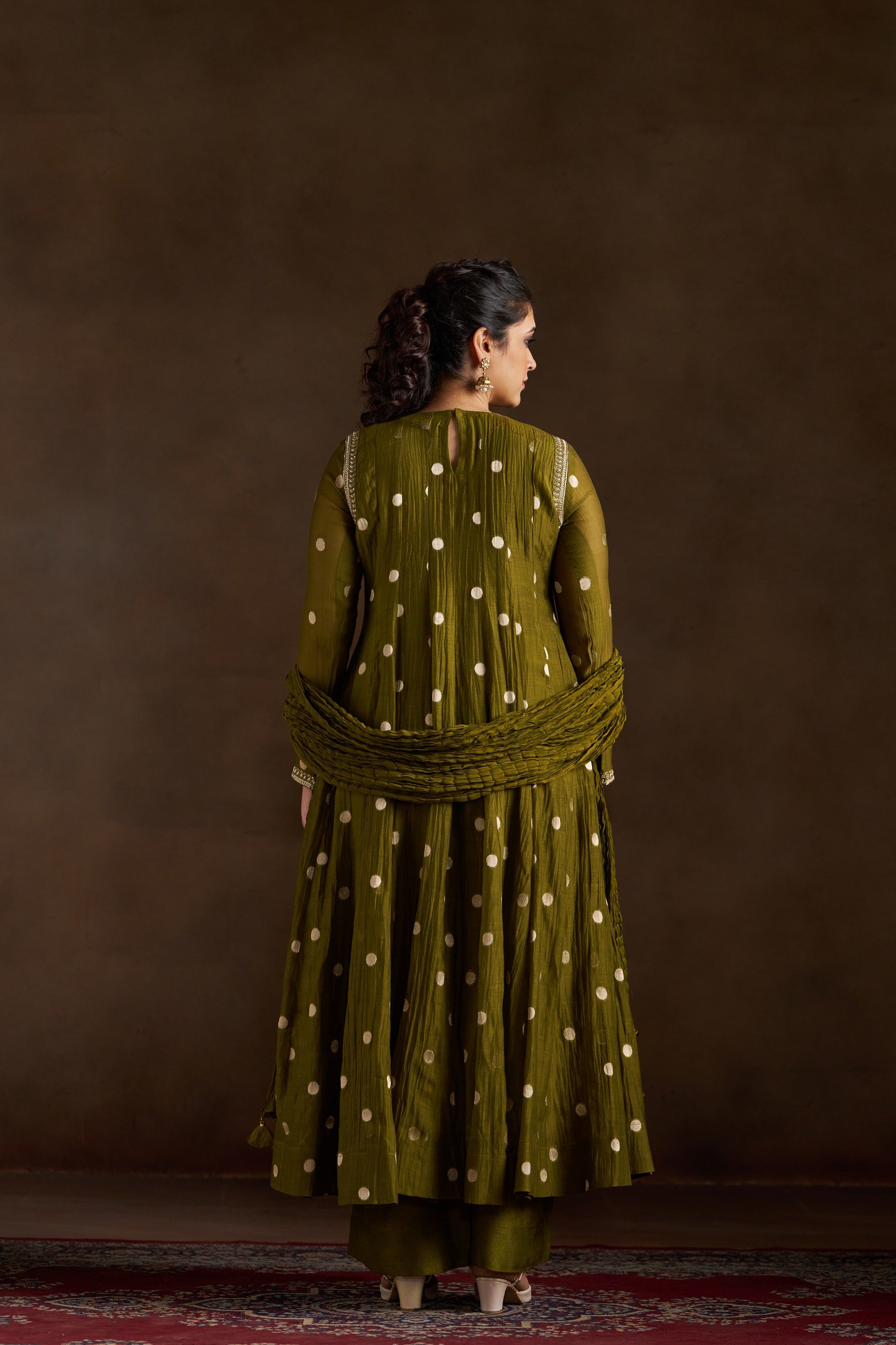 Oishi Anarkali Set