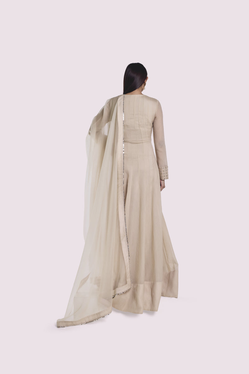 Crush Fabric V-Neck Suit Set