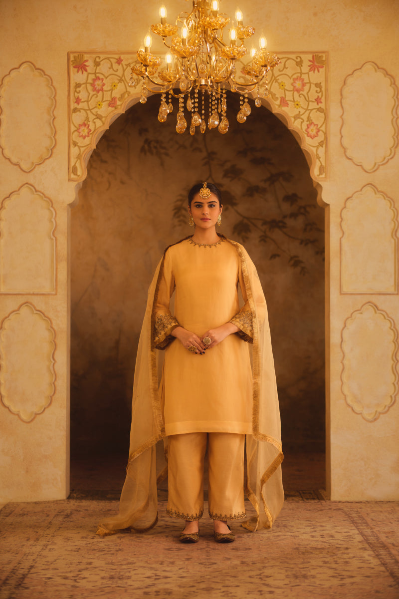 TAJRA GOLD ZERO-NECK A-LINE KURTA SET