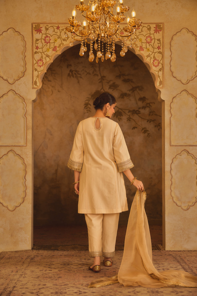 GULBANO CREAM ZERO-NECK A-LINE KURTA SET