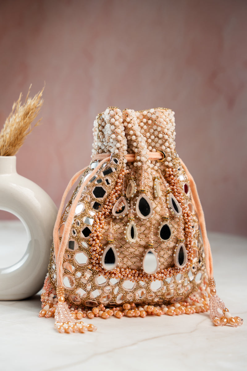 Aaina Jaal Jhaalar Blush