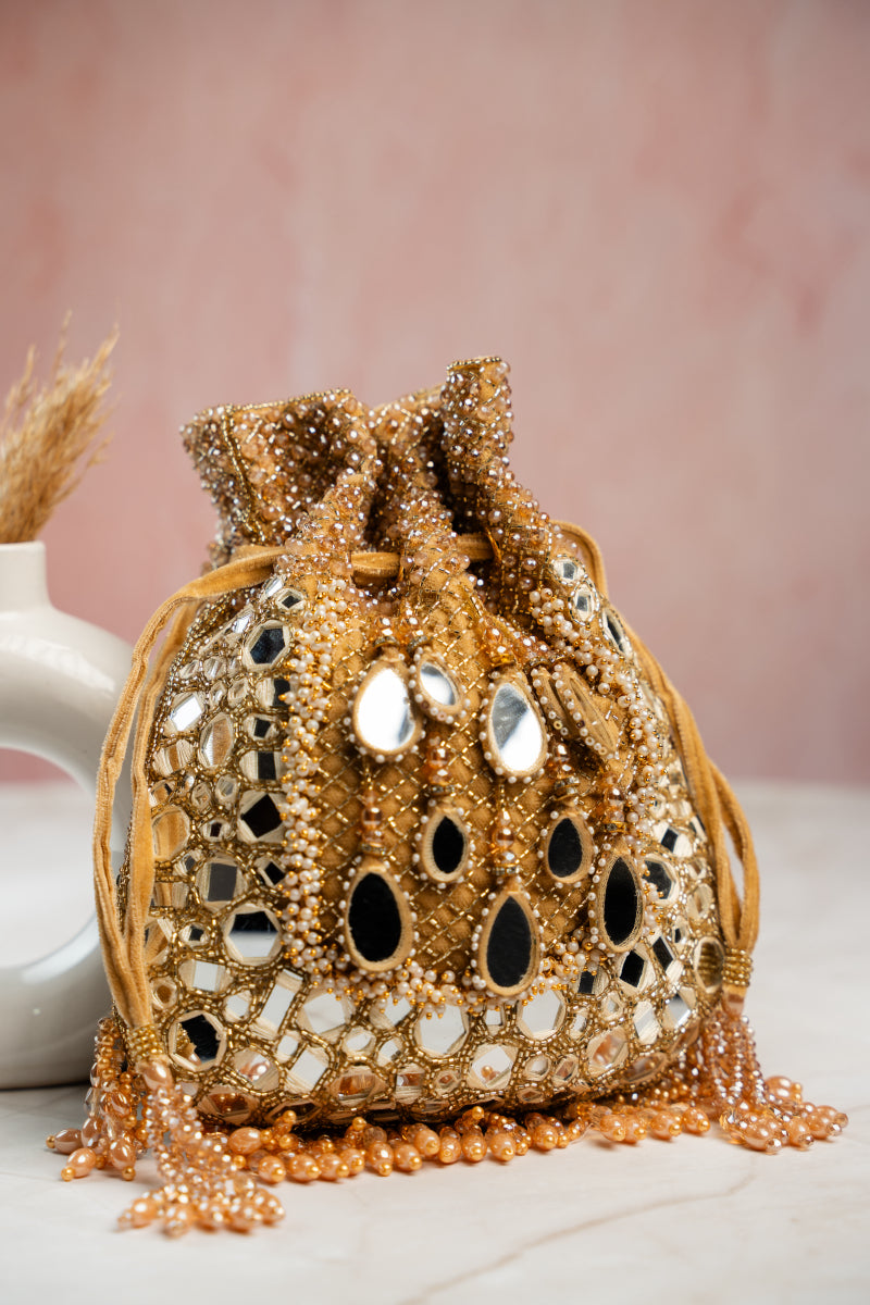 Aaina Jaal Jhaalar Gold