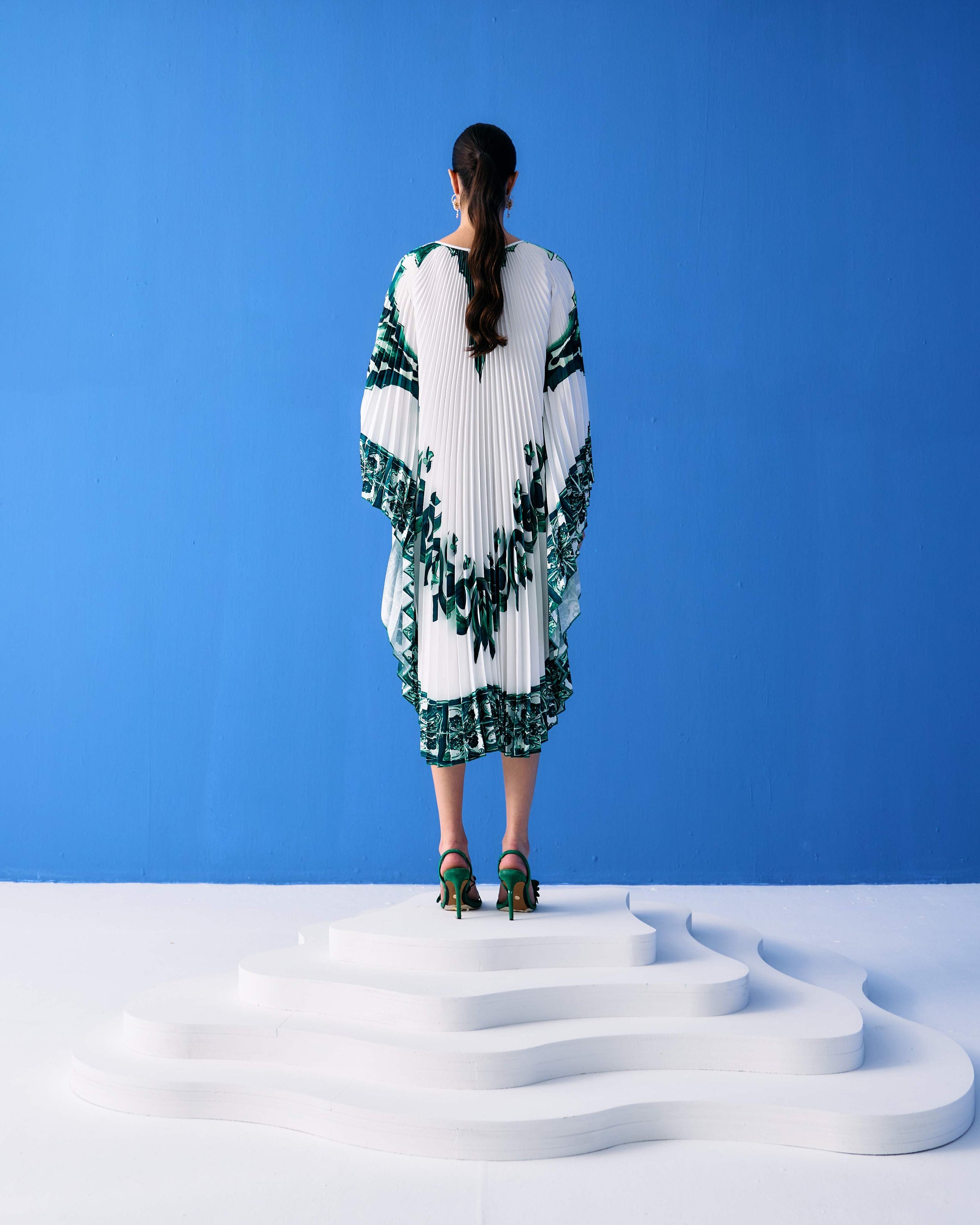 Green Tropical Printed Pleated Cape