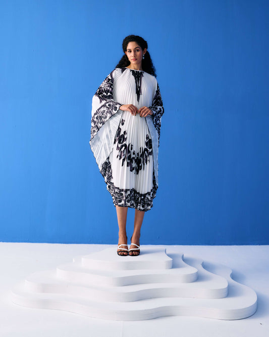 Black Tropical Printed Pleated Cape