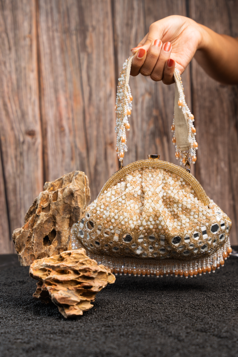 Aynali Clutch Ecru Gold