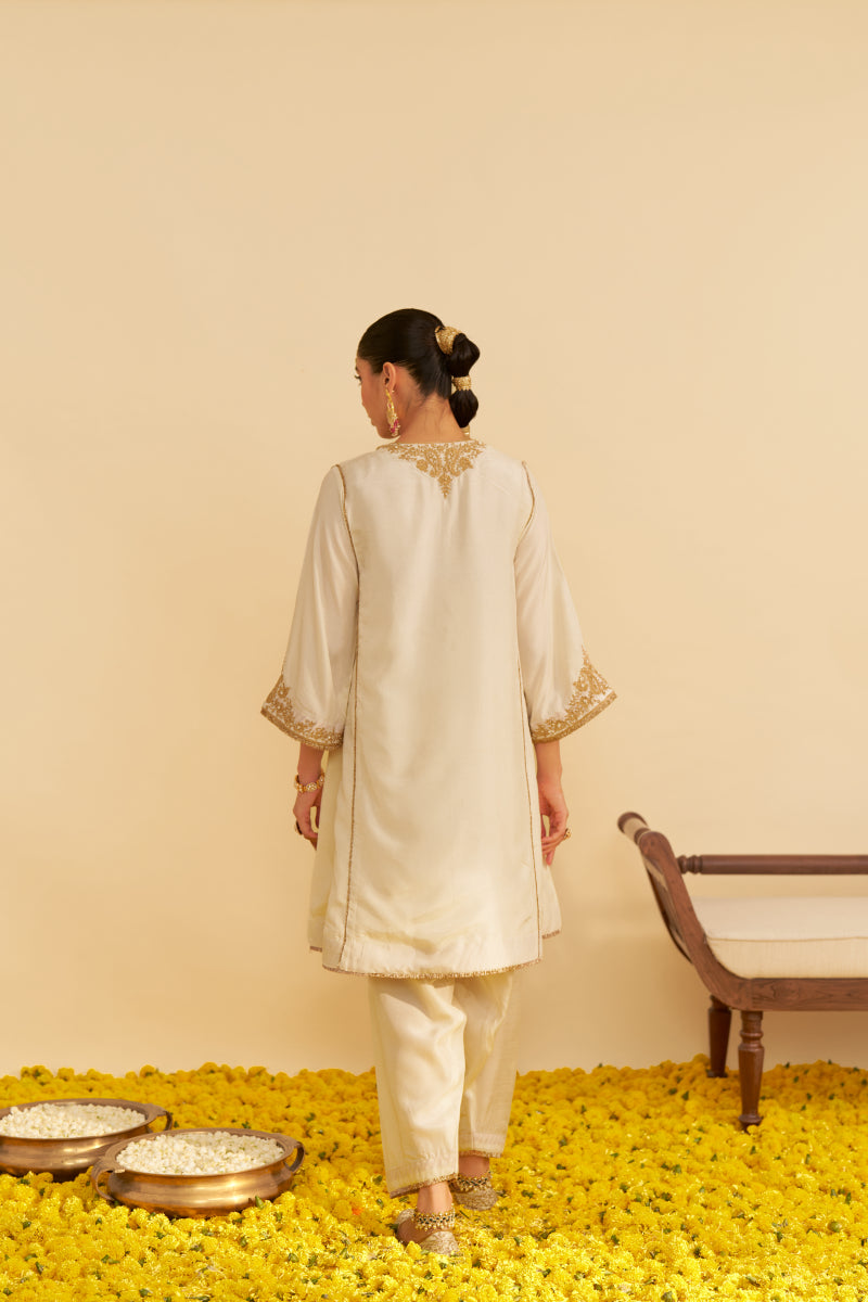 Ayra-Short Chauga With Salwar And Dupatta