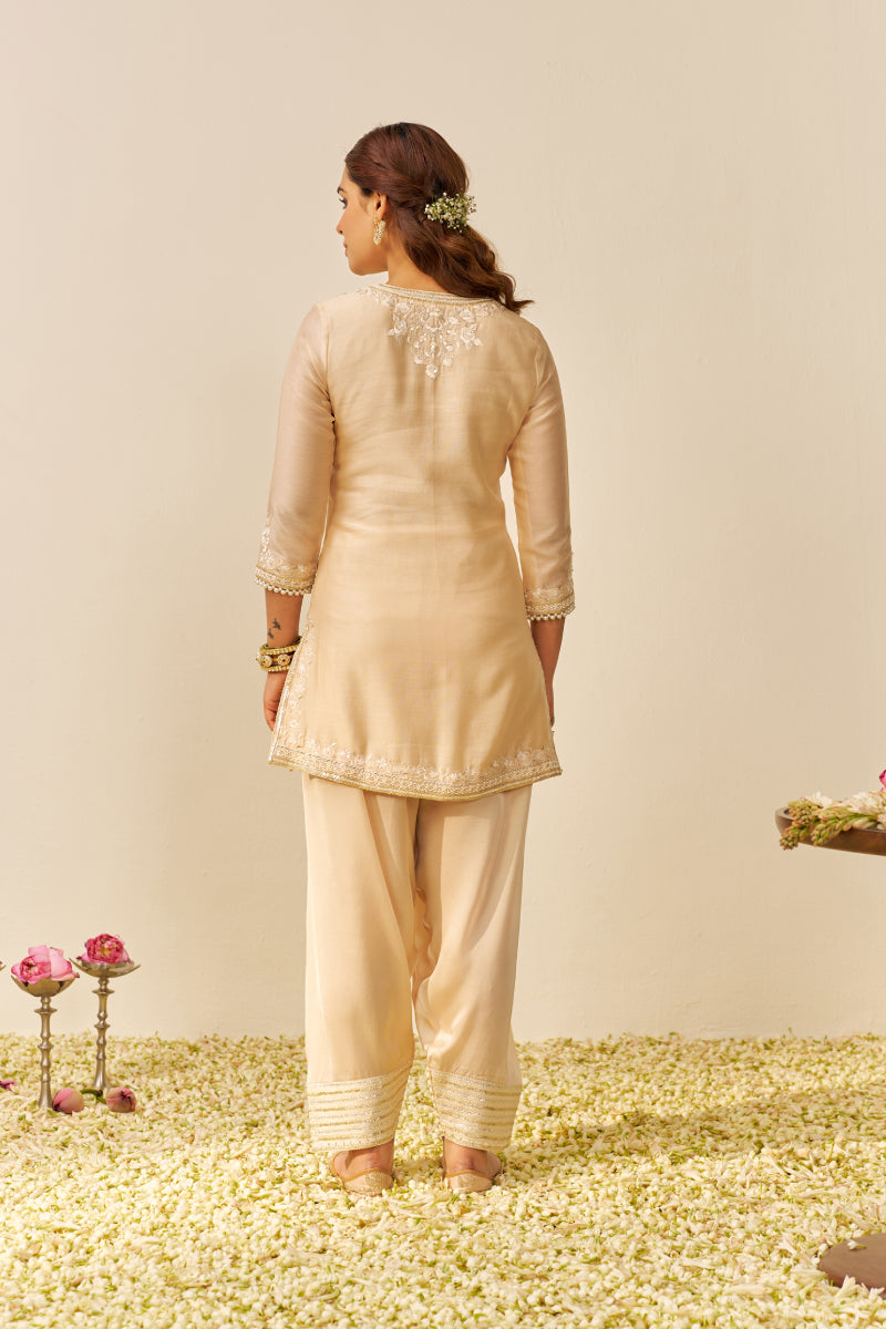 Haniya - Short Kurta With Salwar