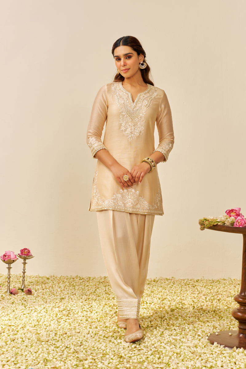 Haniya - Short Kurta With Salwar
