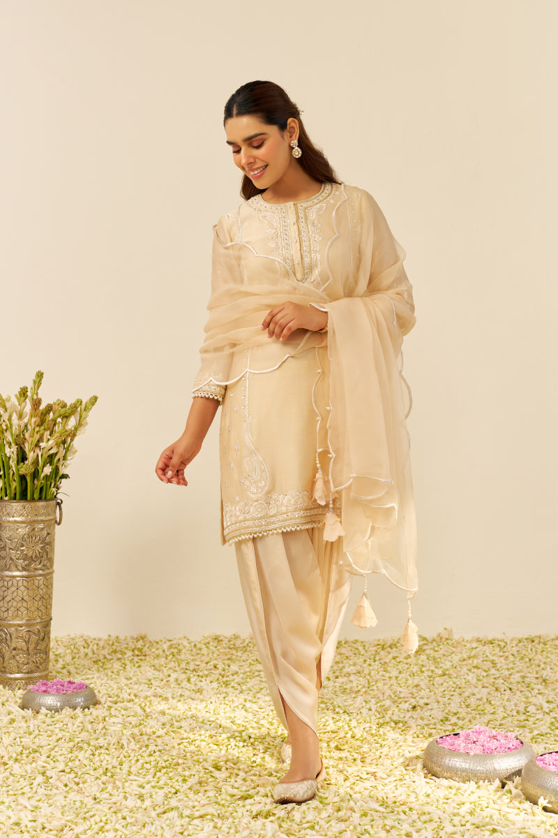 Zahra - Short Kurta With Dhoti And Dupatta