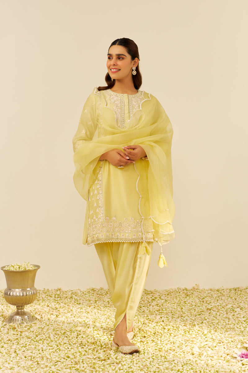Zaisha - Short Kurta With Dhoti And Dupatta