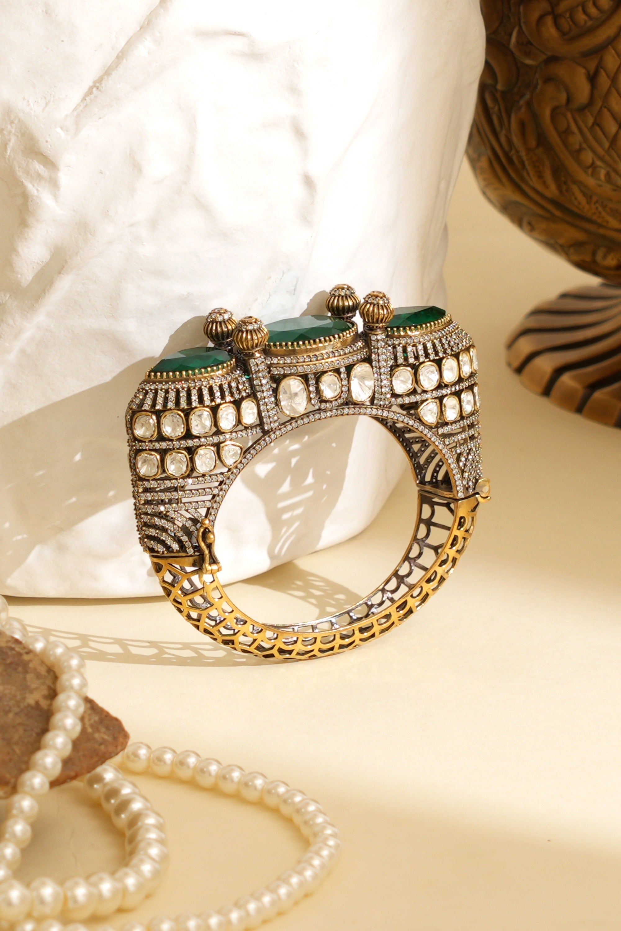 Meenakshi Royal Kada