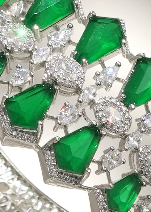 Ishika Floral Diamond Style Openable Bracelet