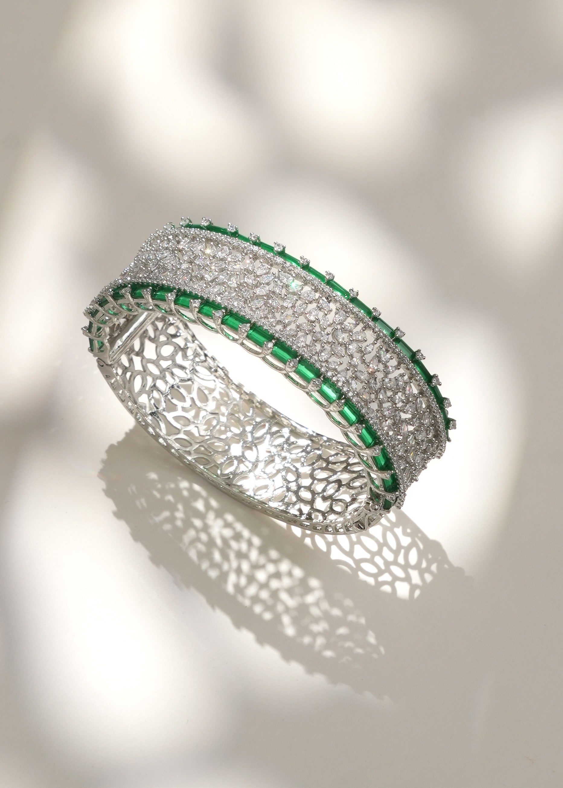 Anaya Halo Diamond Style Openable Bracelet