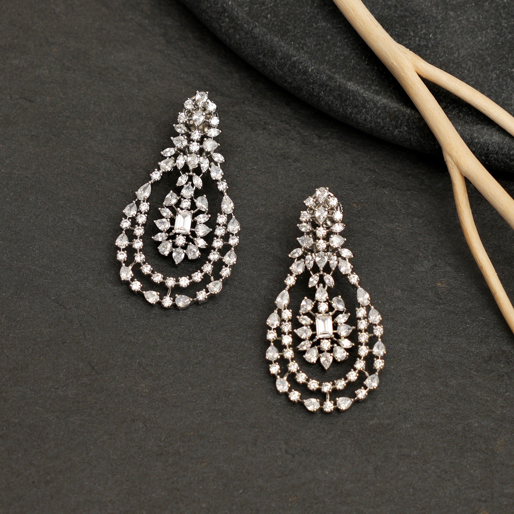 Liva Earrings