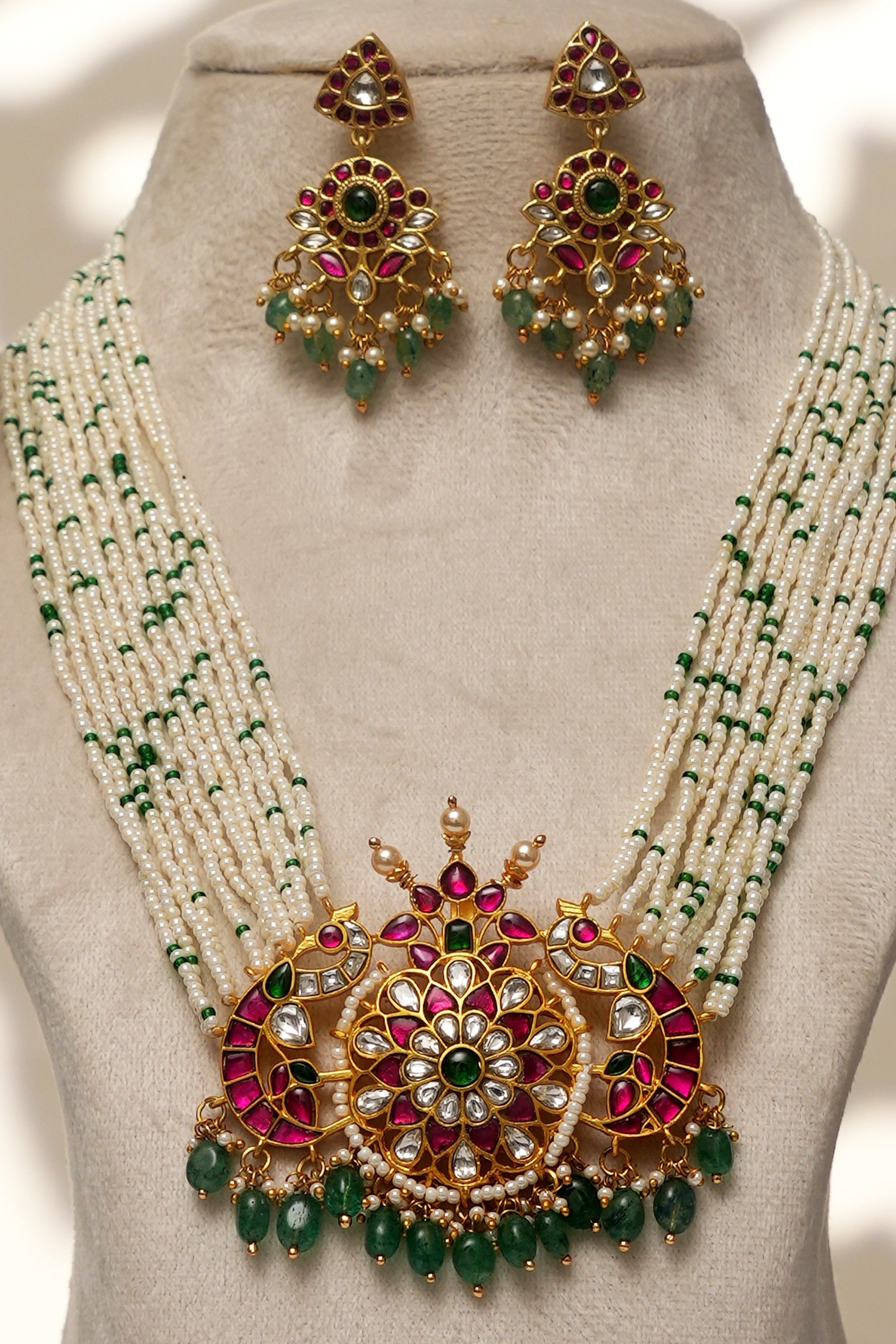 Royal Jadau Gold Look Necklace Haram