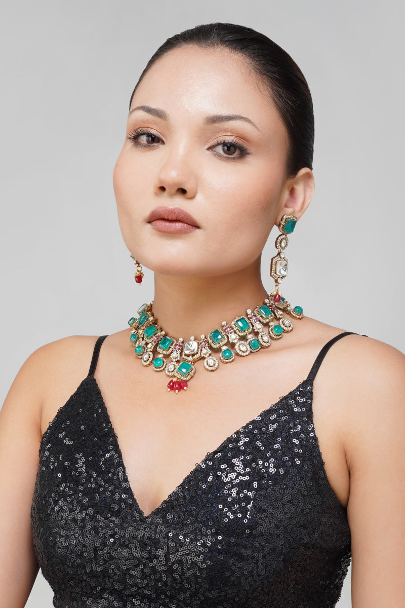 Tani Kundan Necklace Set