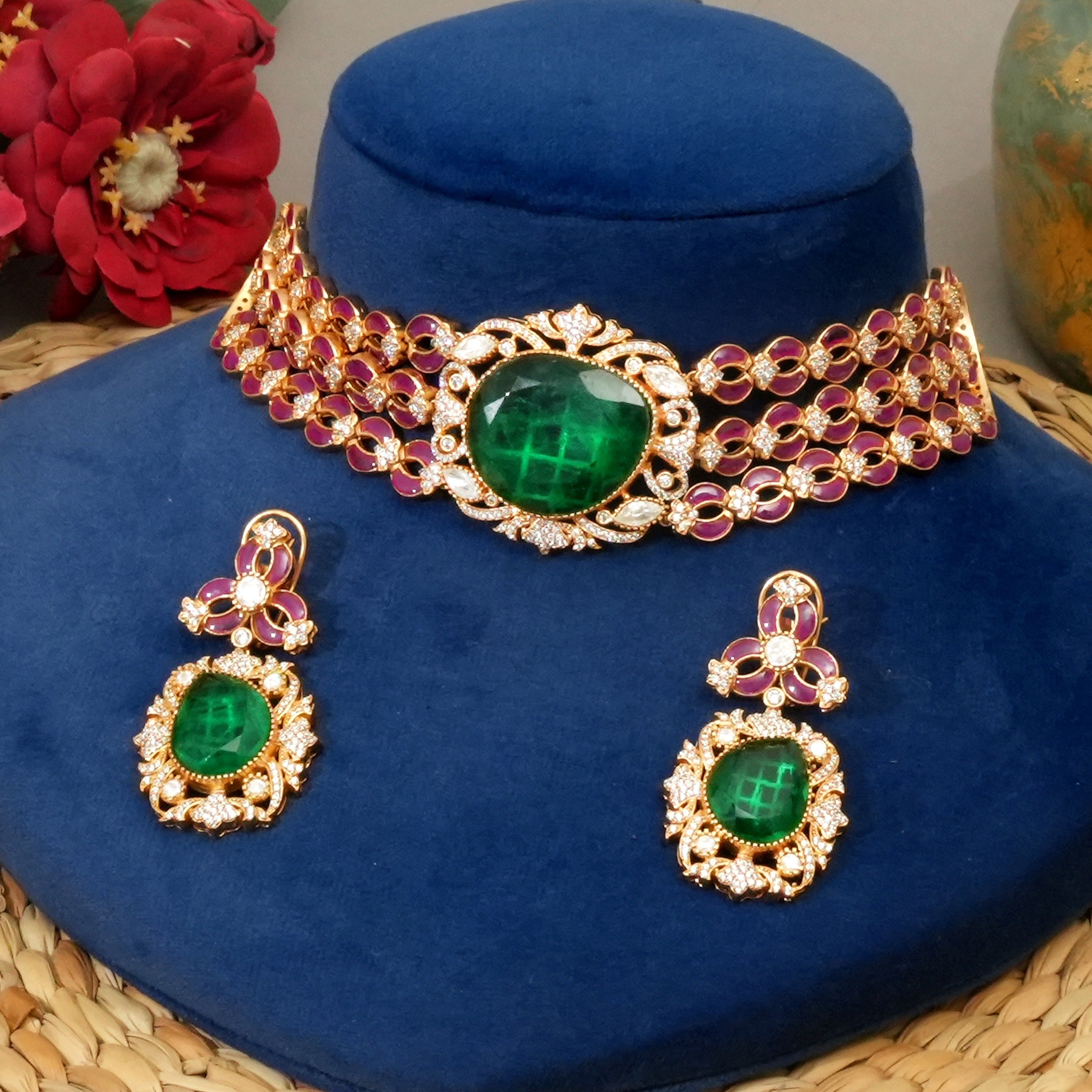 Tarini Necklace Set