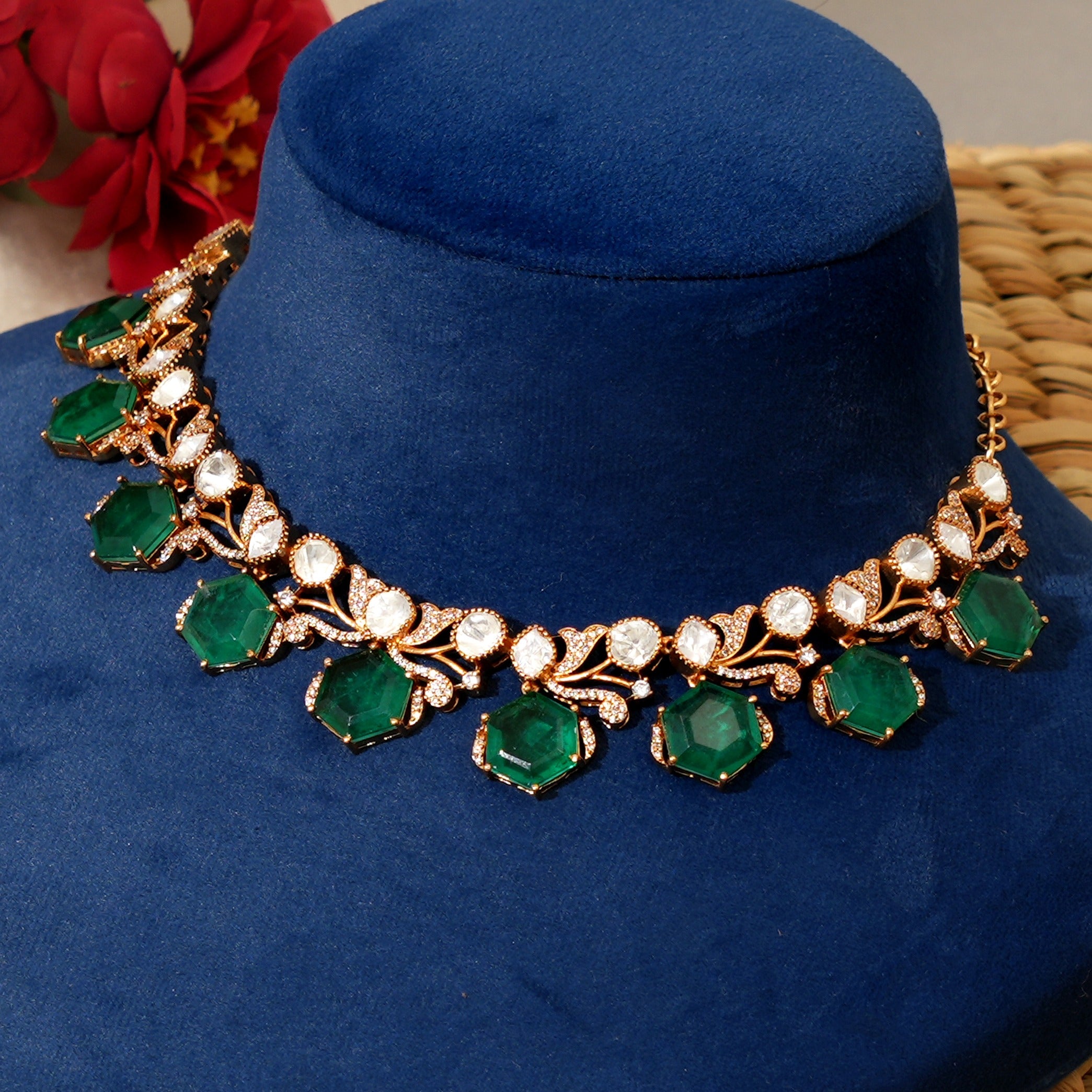 Chitraa Necklace Set