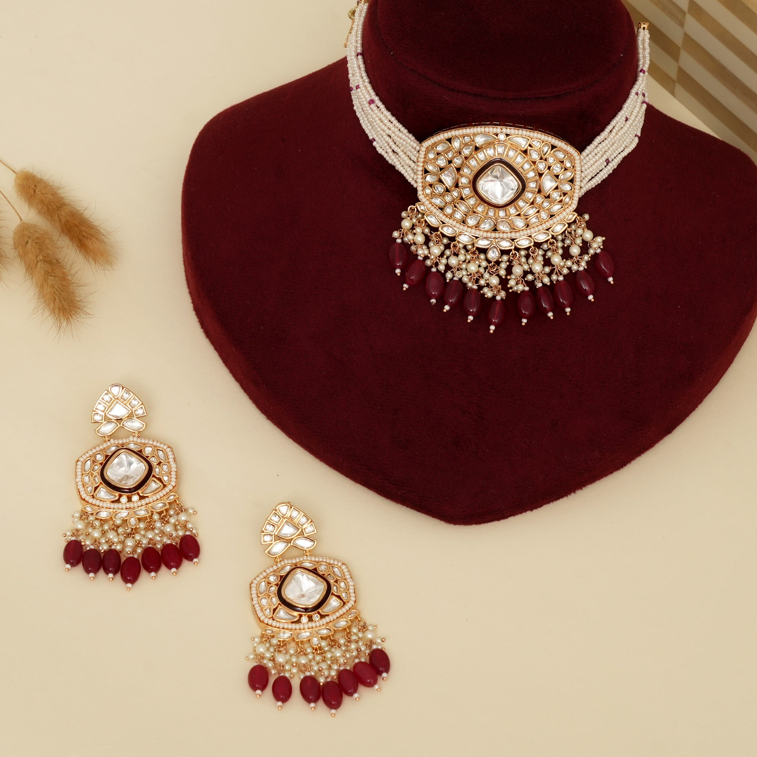 Mahika Kundan Necklace Set