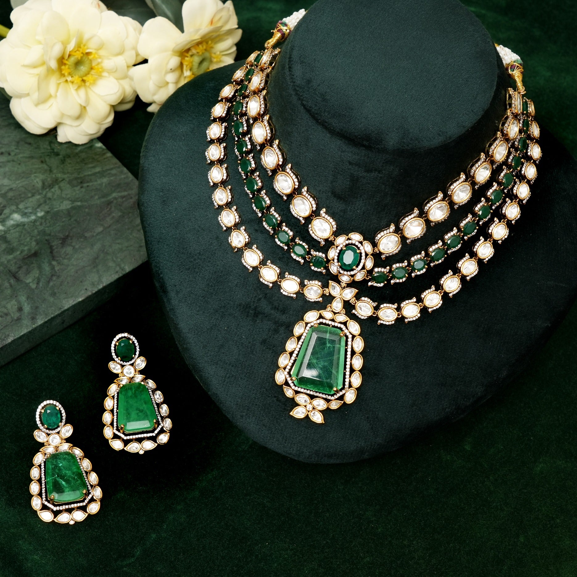 Roshni Kundan Necklace Set