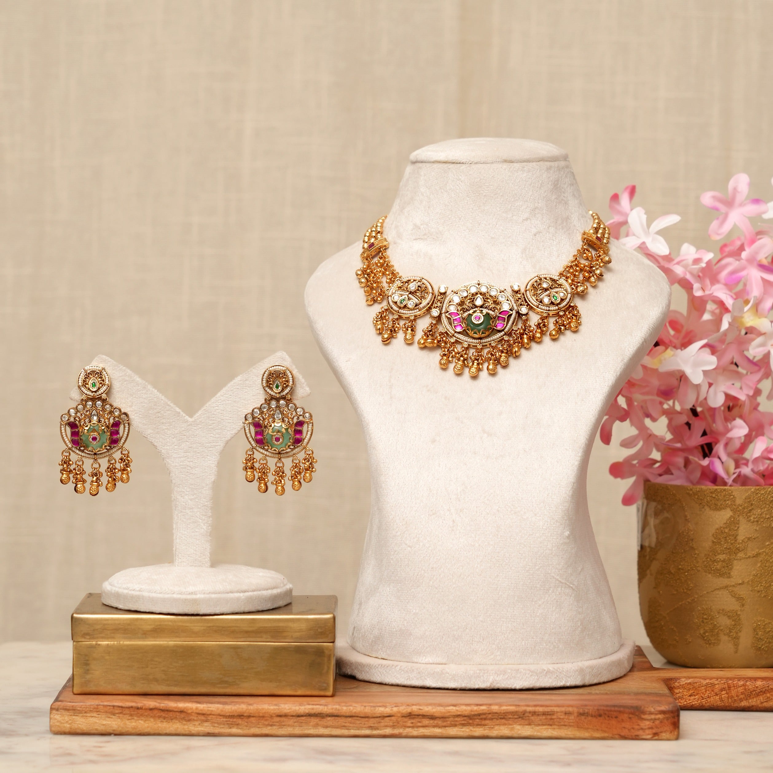 Smita Kundan Heritage Gold Necklace Set