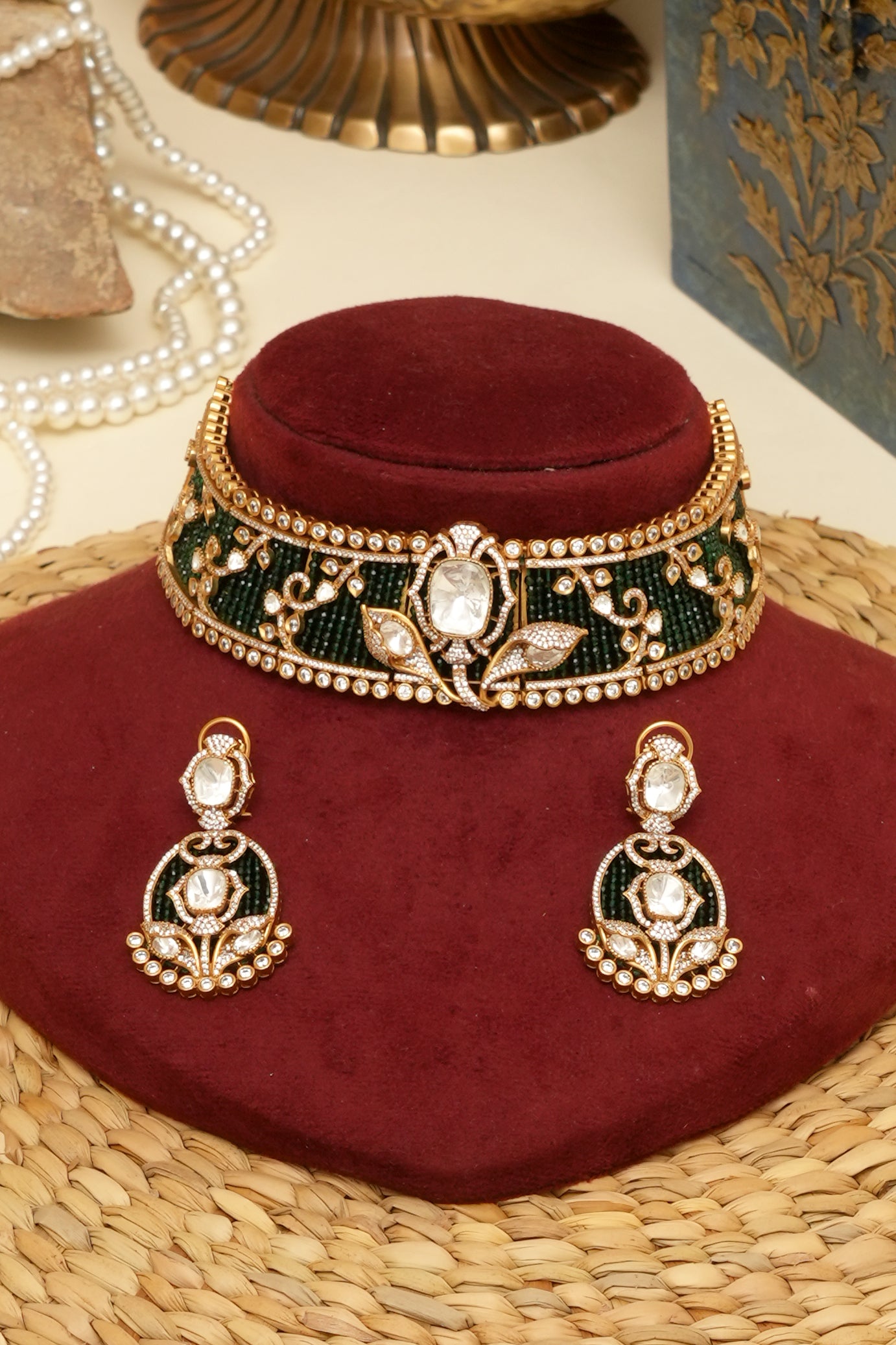 Ira Emerald Kundan Necklace