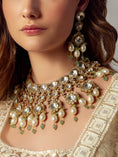 Load image into Gallery viewer, Bridal Necklace Set With Pearl Drops
