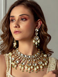 Load image into Gallery viewer, Bridal Necklace Set With Pearl Drops
