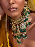 Load image into Gallery viewer, Polki & Green Jade Bridal Necklace Set
