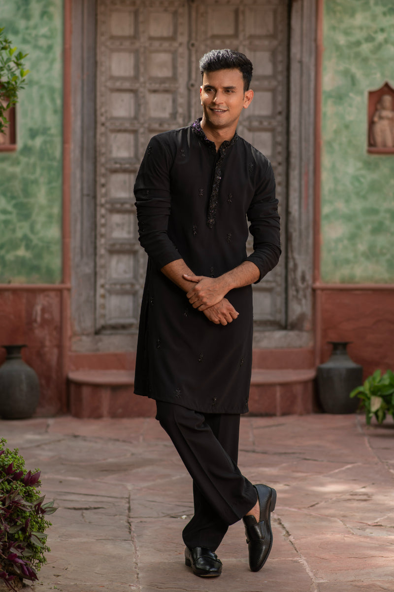 BLACK GLITZ KURTA SET