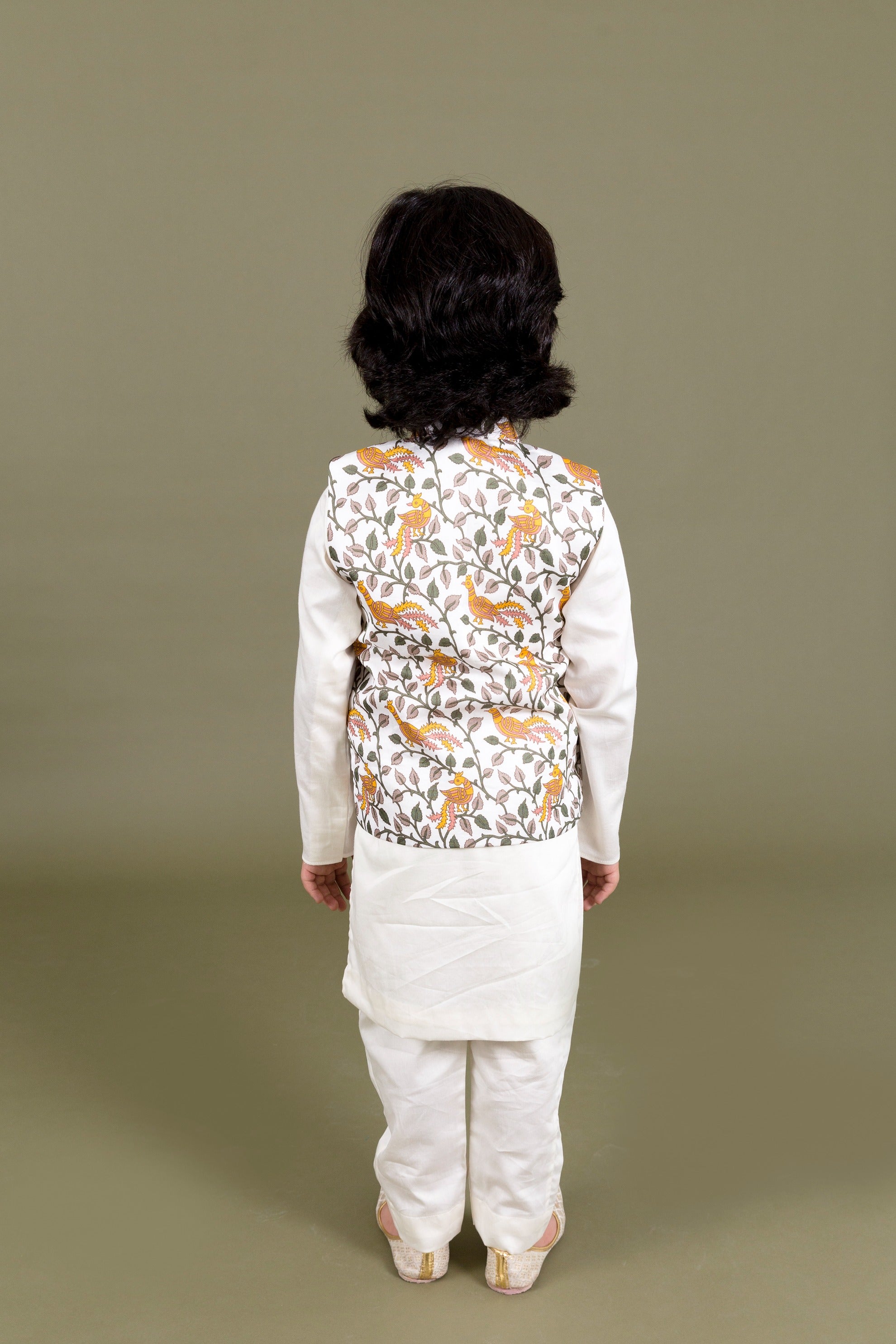 Kurta And Pants With Peacock Print Jacket