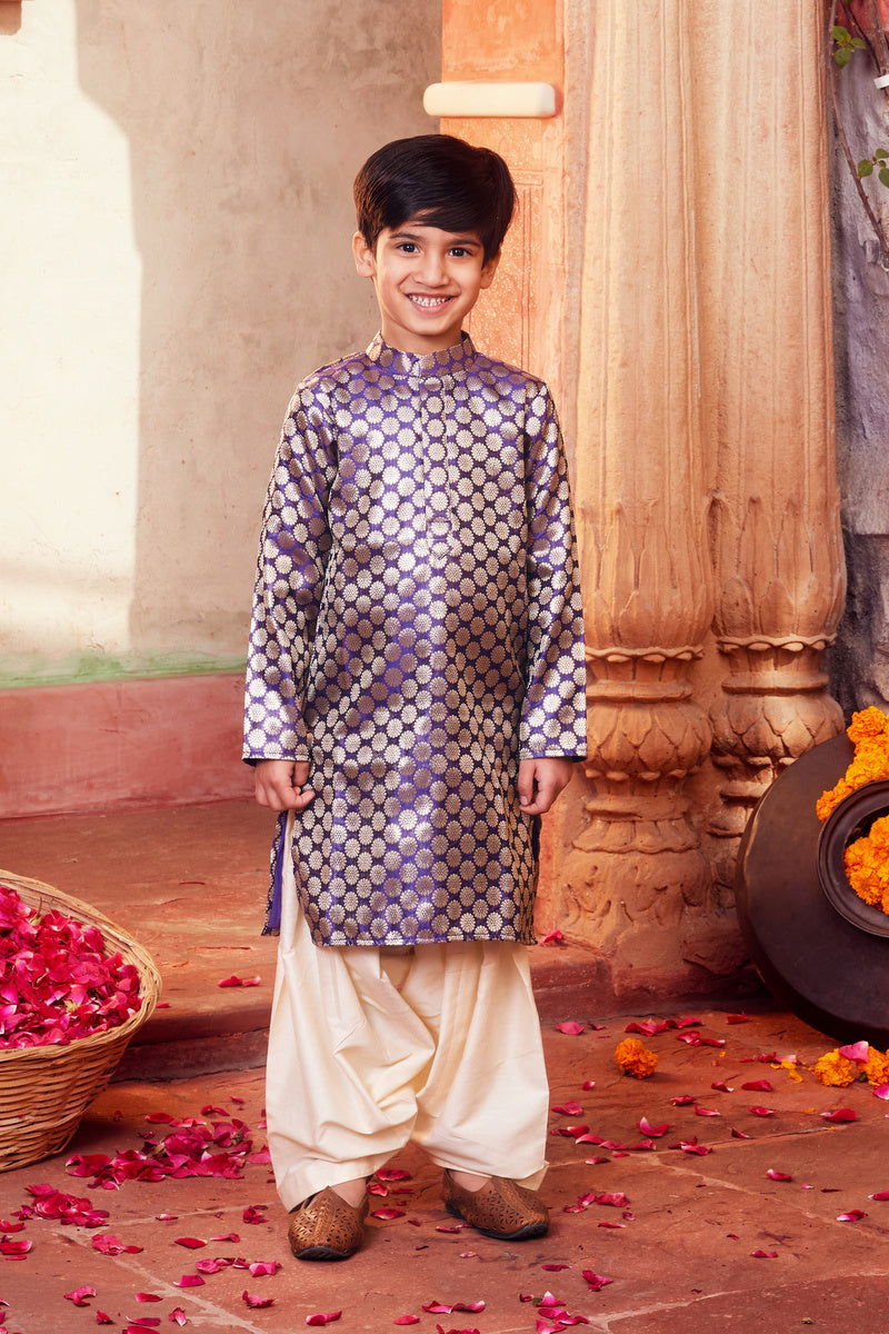 Purple Kurta With White Pant