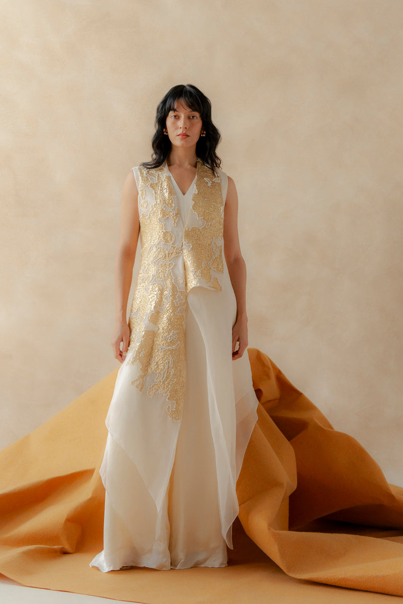 Gold Jaqard Percy With Jumpsuit