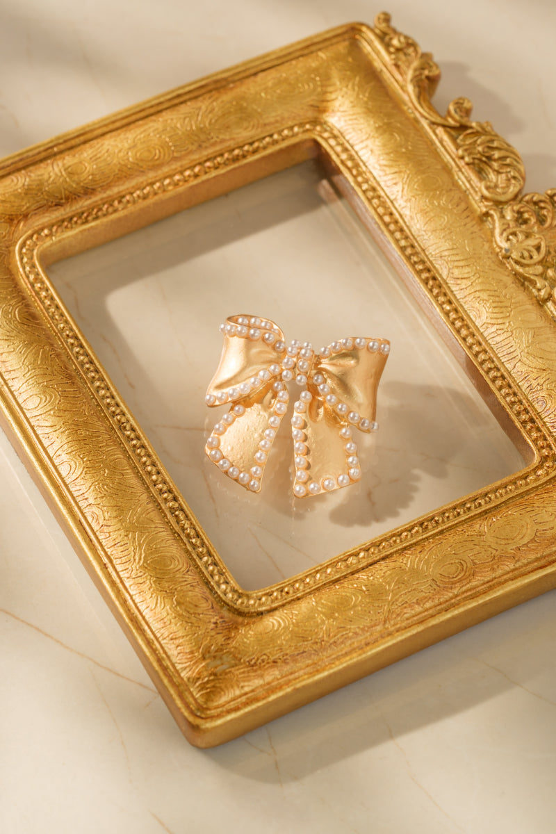 Pearl Bow - Brooche