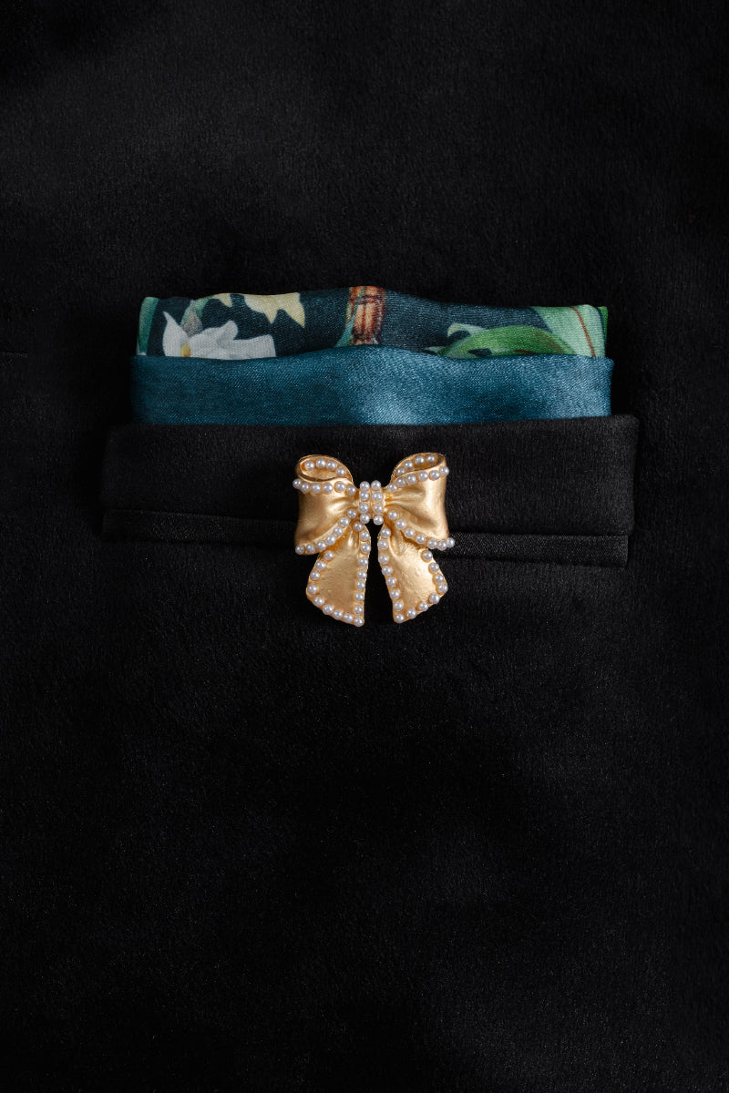 Pearl Bow - Brooche