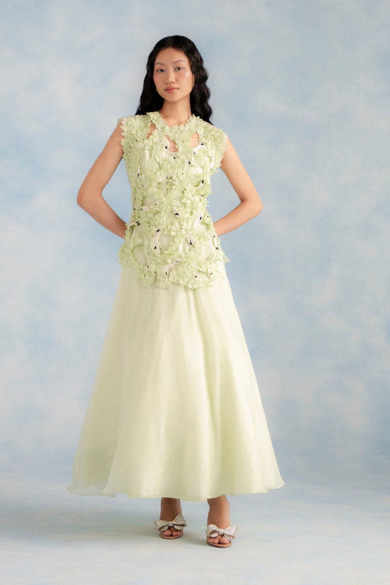 Organza Hydrangea Kanan With Organza Gown