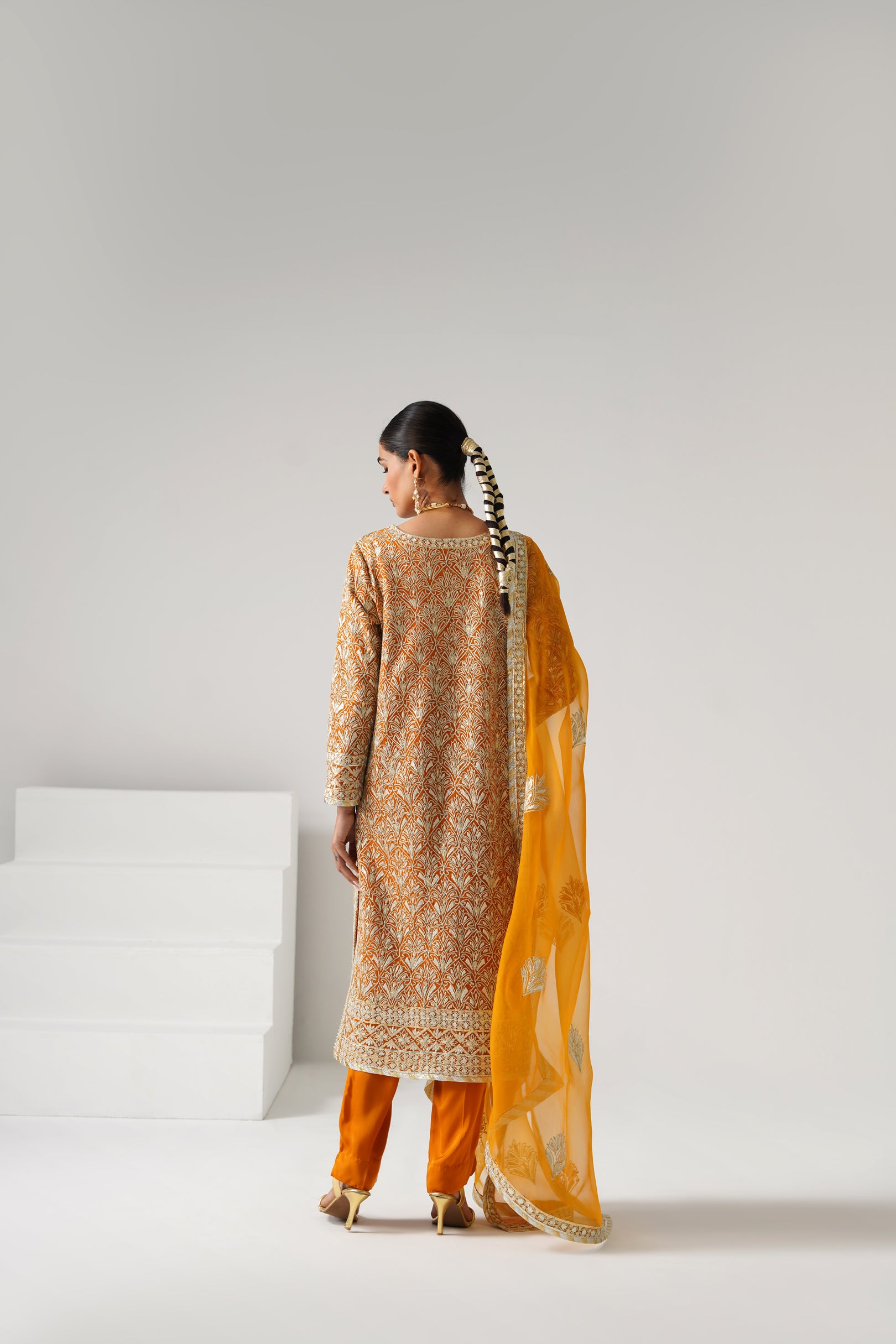 Dilruba Long Kurta Set