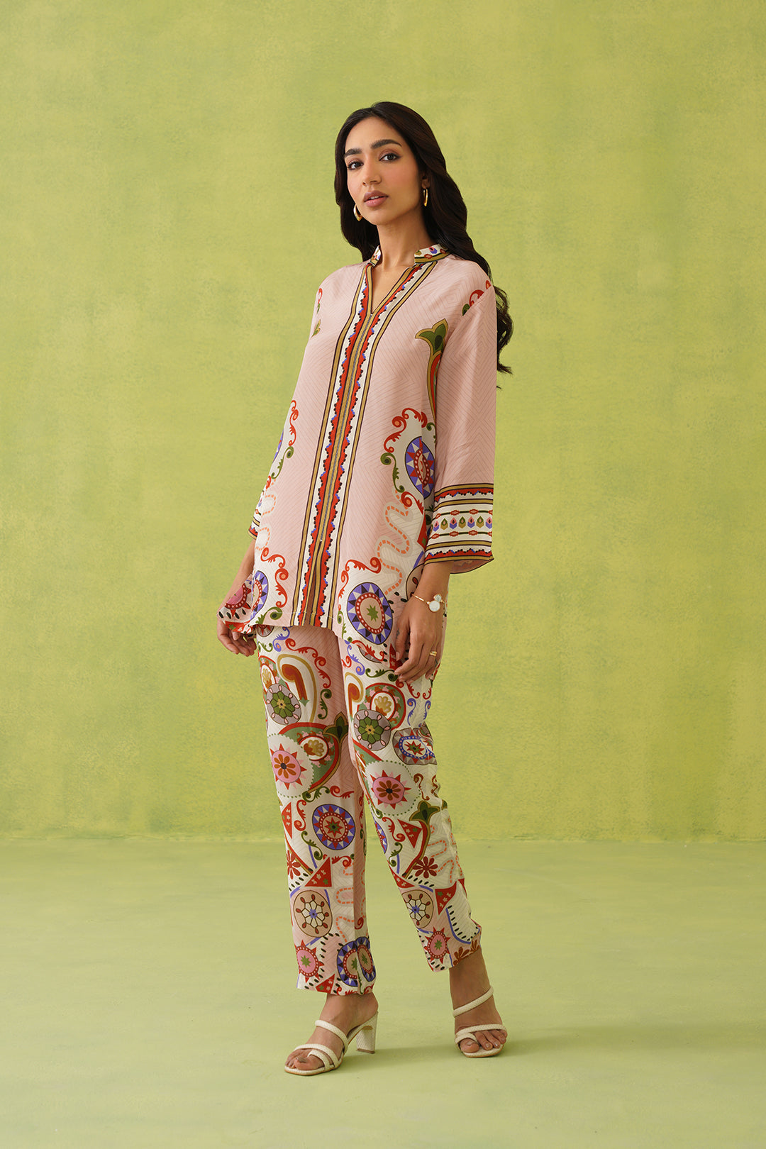 Noor Abstract Print Set- Inching India