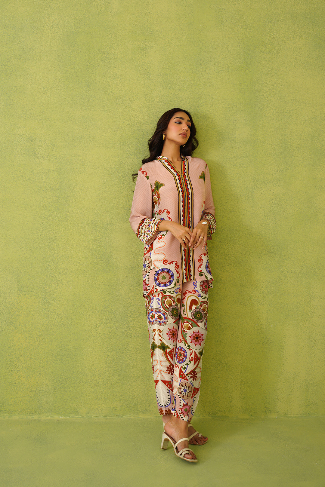 Noor Abstract Print Set- Inching India