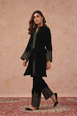 Regal Black Velvet Embroidered Set- Inching India