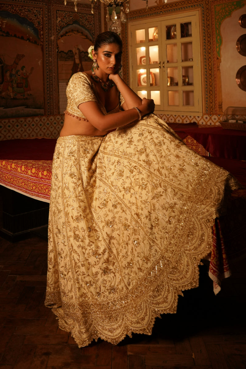 LEHENGA + BLOUSE + DUPATTA // IVORY LEHENGA SET