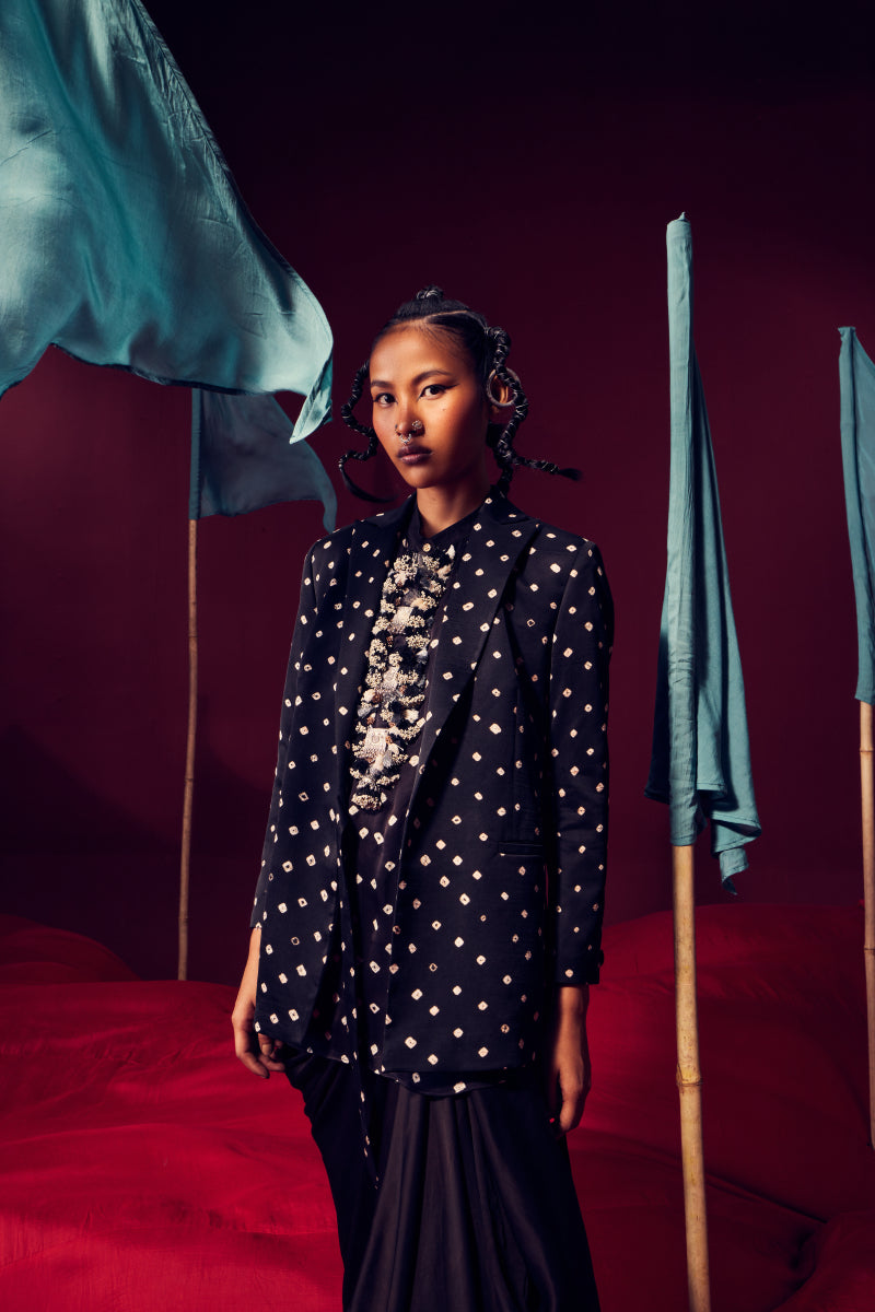 Dalia-Black