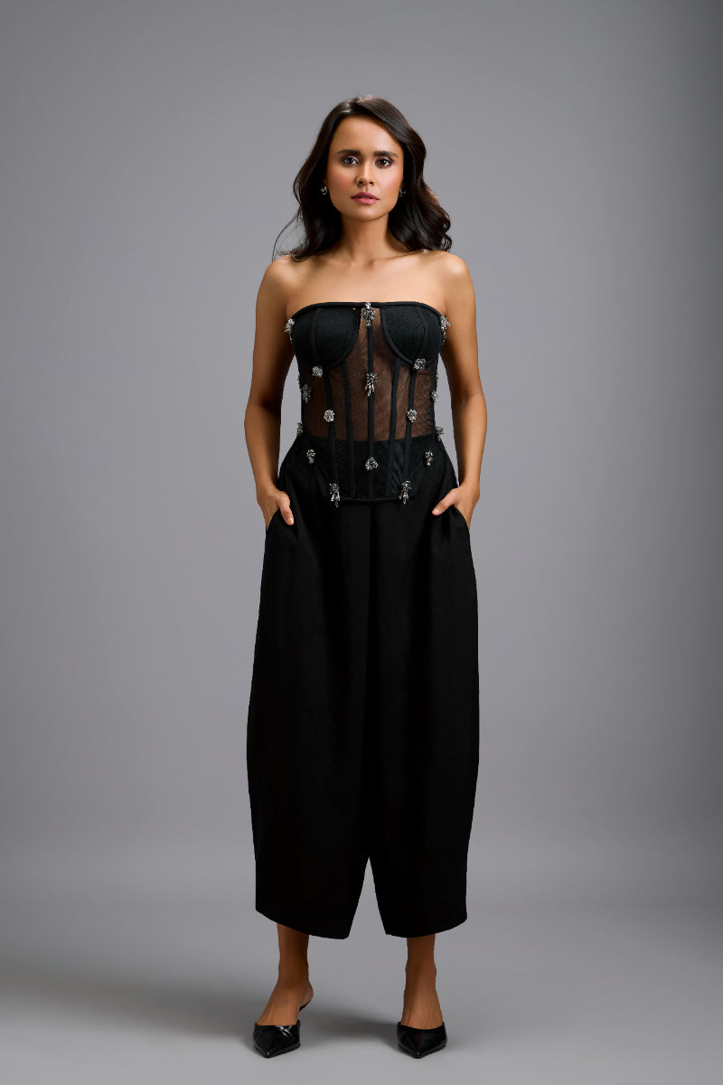 TAPERED, WIDE-LEG BOTTOMS