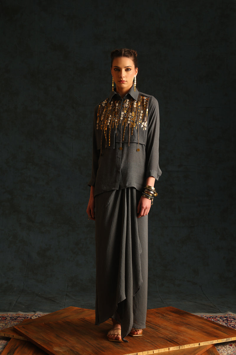 Heart shirt set with a high-low waistcoat