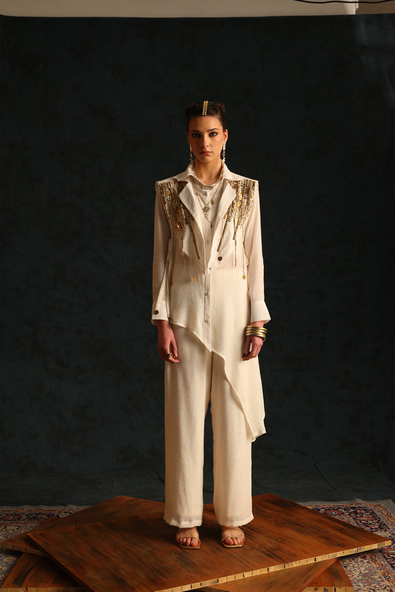 Assymetric shirt set with a cape blazer waistcoat