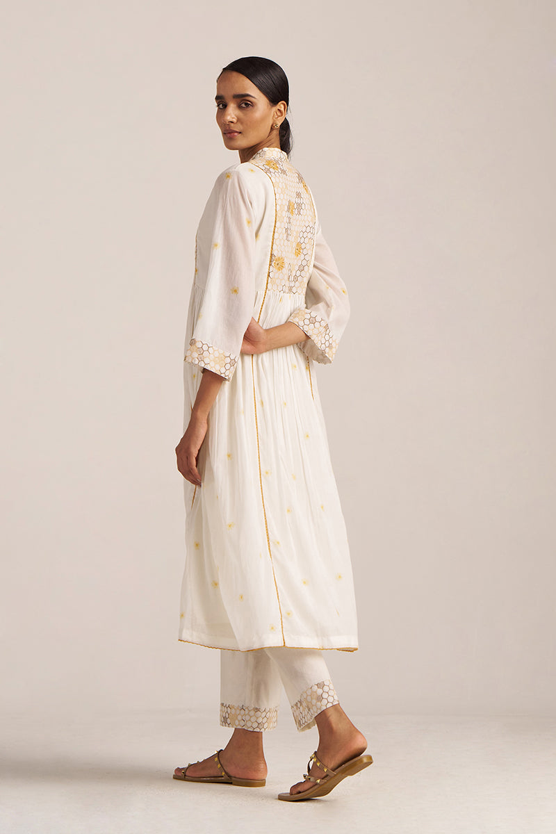 Cream Honey Bees Co-ord Set