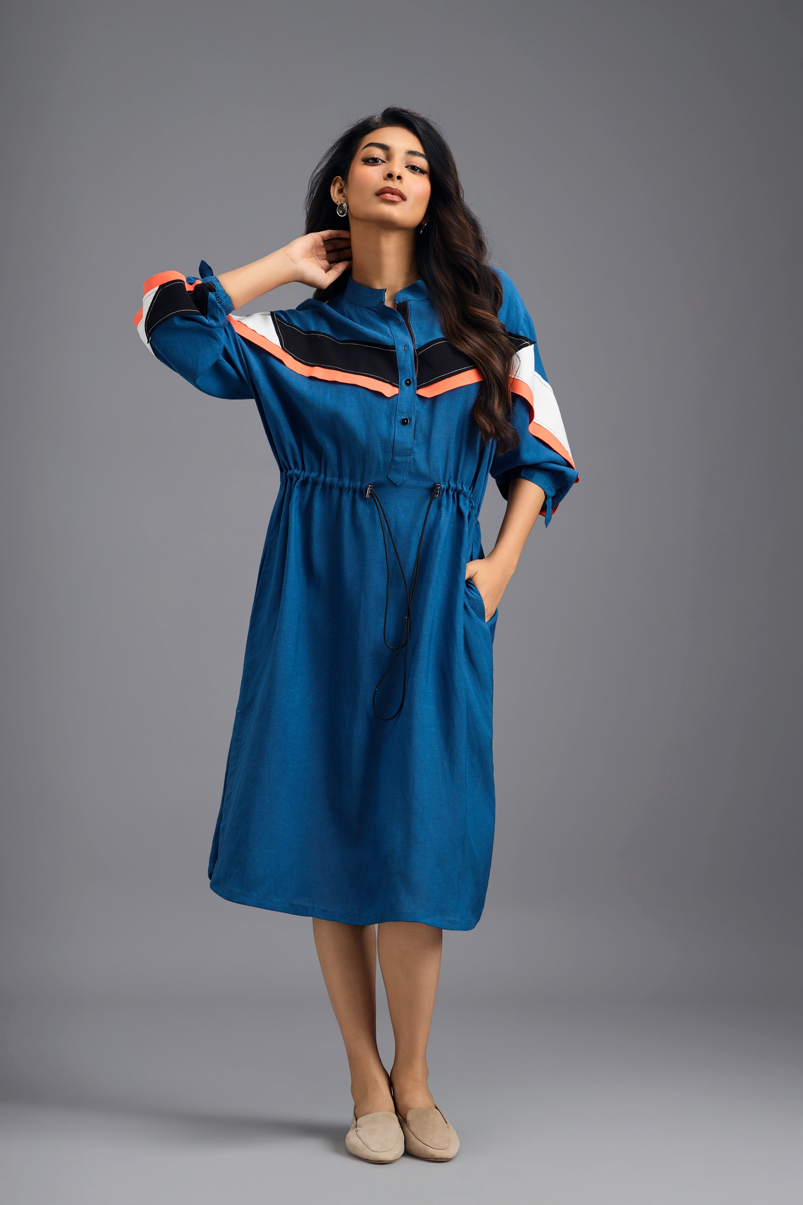 DRESS